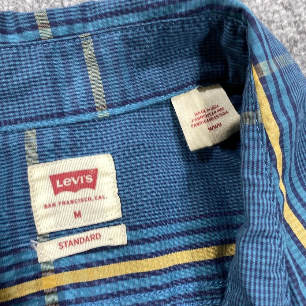 Levi's Shirt‎ Mens Medium Blue Plaid Long Sleeve Button Up Cotton Casual Regular